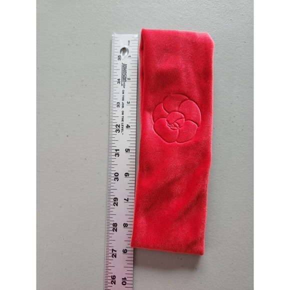 NIB Chanel No 1 Soft Camellia Logo Hair Band Headband Red Bath Spa Makeup - Picture 6 of 7
